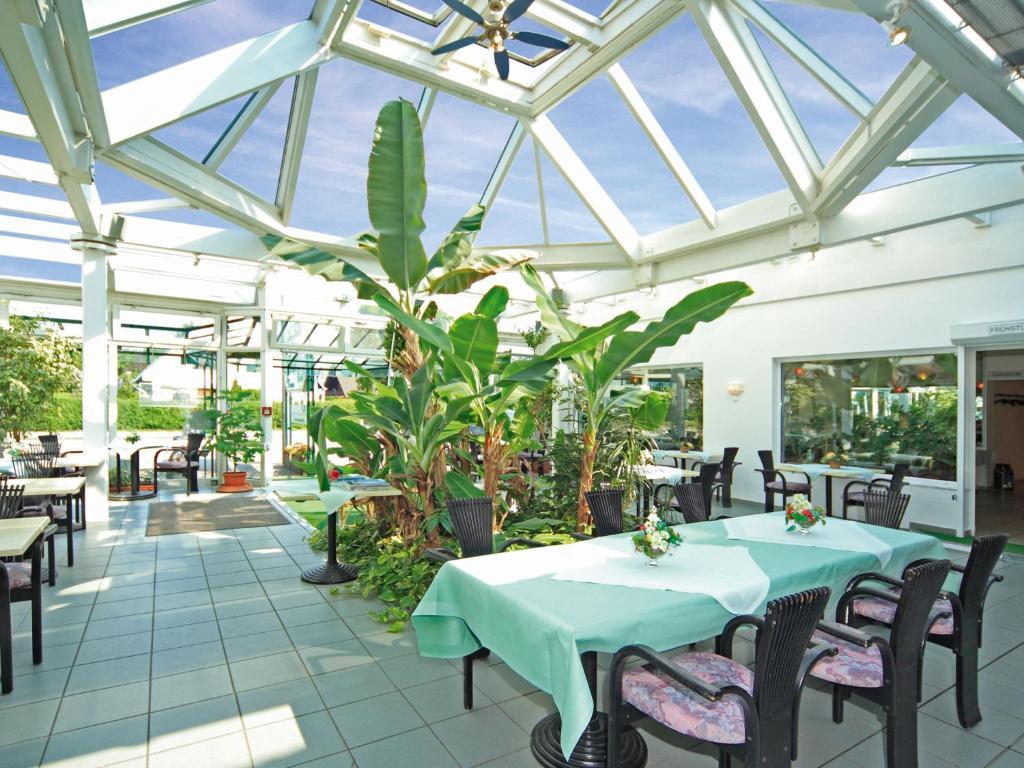 Hotel-Cafe Kampe Нордерштедт Экстерьер фото